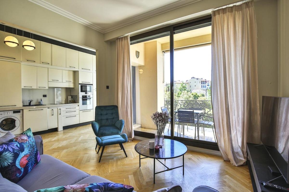 Balcon Vue Coulee Verte. Luxe Plein Coeur De 尼斯 外观 照片